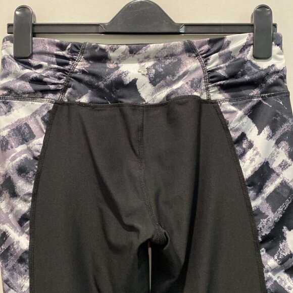 90 Degree By Reflex Black capris Leggings Size Medium - Picture 5 of 10